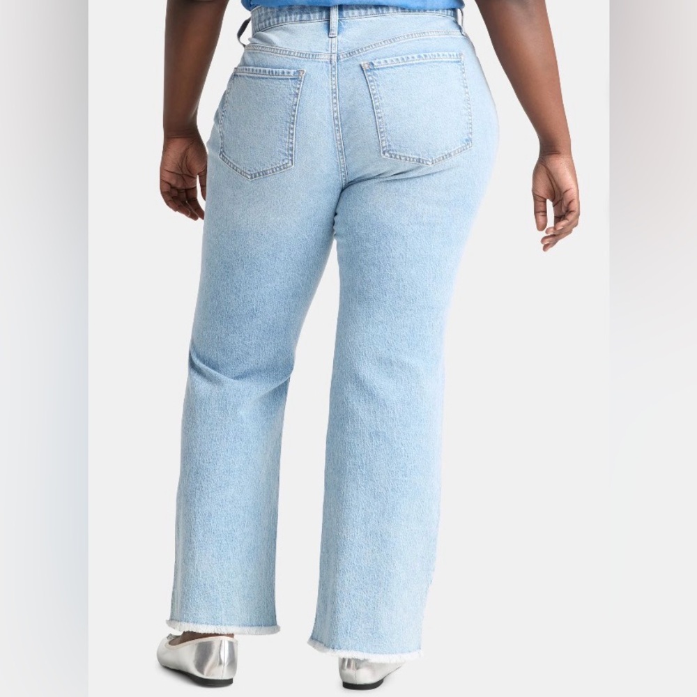 High Rise Flare Jeans - Picture 4 of 13